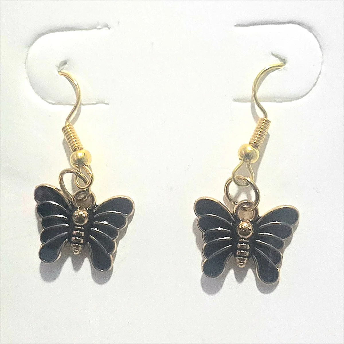 Aretes de mariposa negra